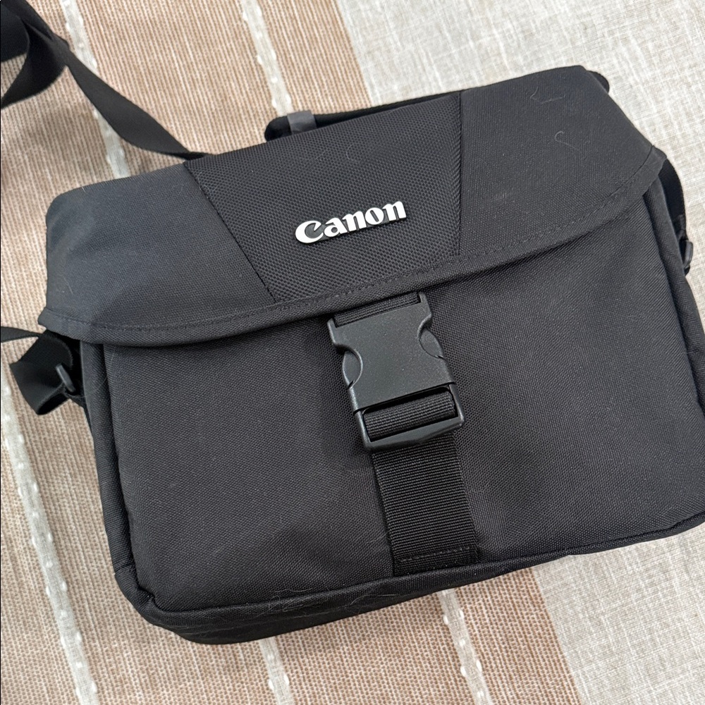 Canon Black Camera Messenger Bag